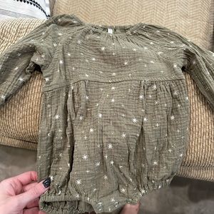 Rylee and Cru 6-12 month